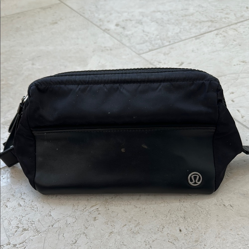 lululemon black makeup bag
